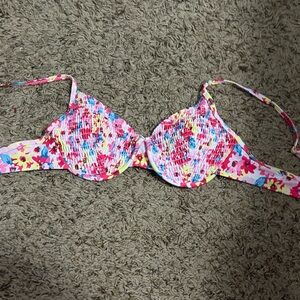 Multicolored Underwire “Cup” Bikini Top